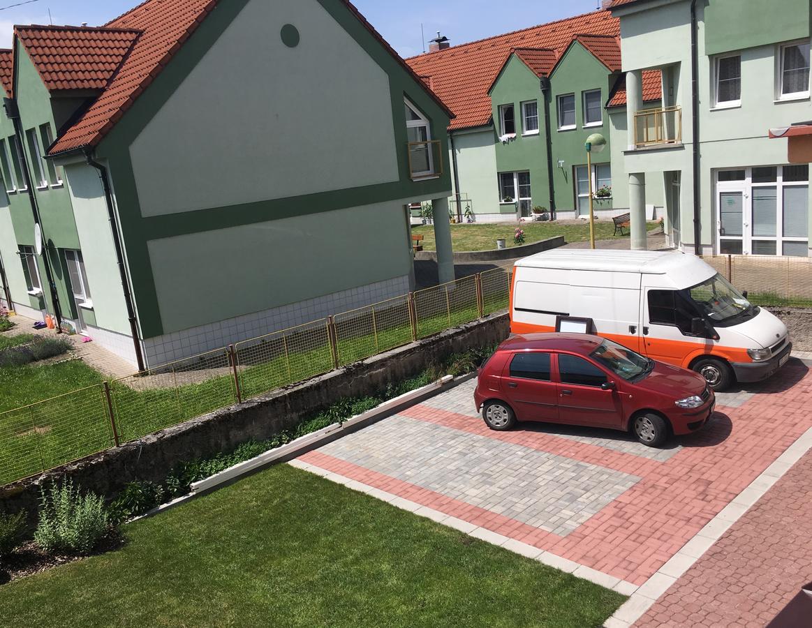 Apartmany Na Sadech Třeboň Екстериор снимка